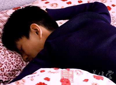 對于神經調節障礙引起的睡覺時流口水，可以去醫院看醫生